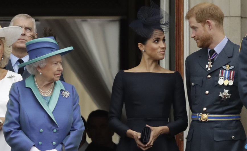 Χάρι και Μέγκαν στη Βρετανία για το Ιωβηλαίο της βασίλισσας Ελισάβετ &#8211; Δεν προσκλήθηκαν στο βασιλικό μπαλκόνι