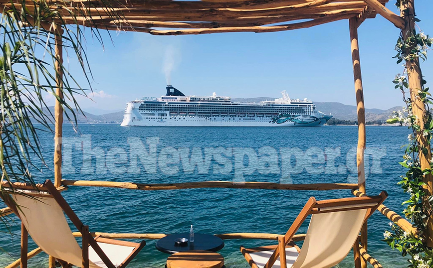 «Δένει» στο λιμάνι του Βόλου το επιβλητικό «NORWEGIAN JADE» «Δένει» στο λιμάνι του Βόλου το επιβλητικό «NORWEGIAN JADE»