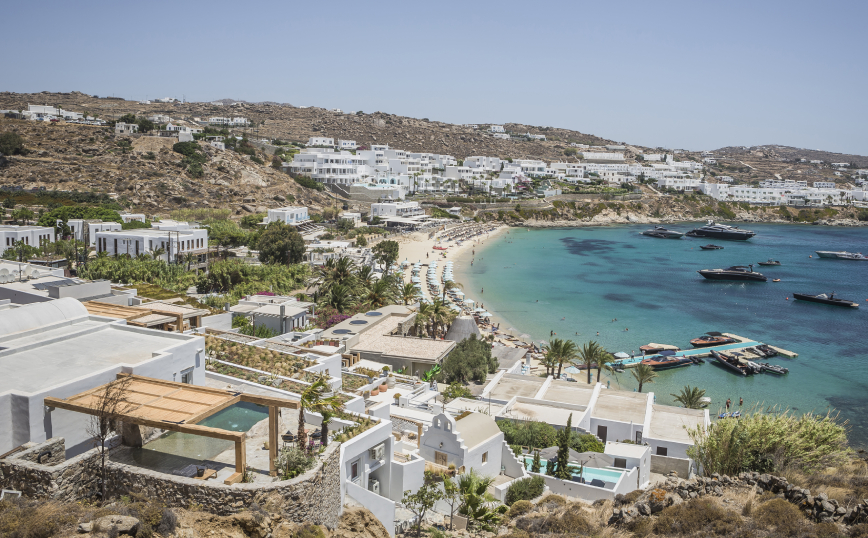 To N Hotel Mykonos ανοίγει τις πόρτες του και συναρπάζει