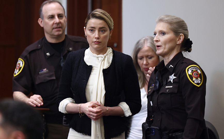 Η Άμπερ Χερντ στη δίκη με τον Τζόνι Ντεπ