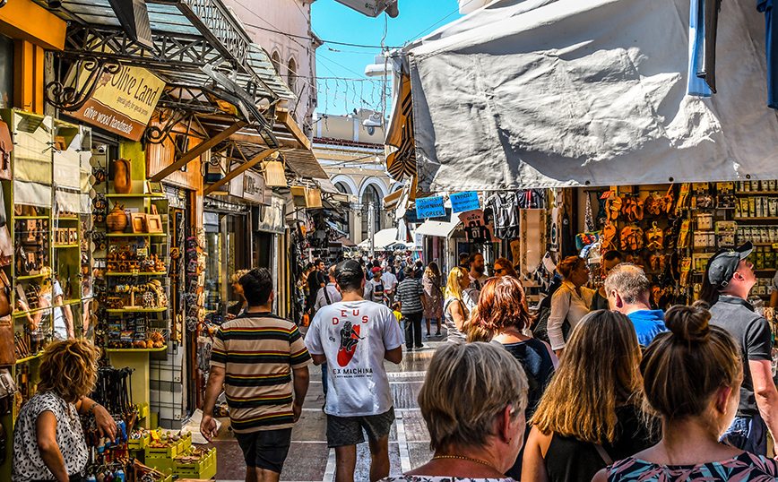 Οι κρατήσεις και η ζήτηση προμηνύουν ρεκόρ για τον τουρισμό στη Νότια Ευρώπη