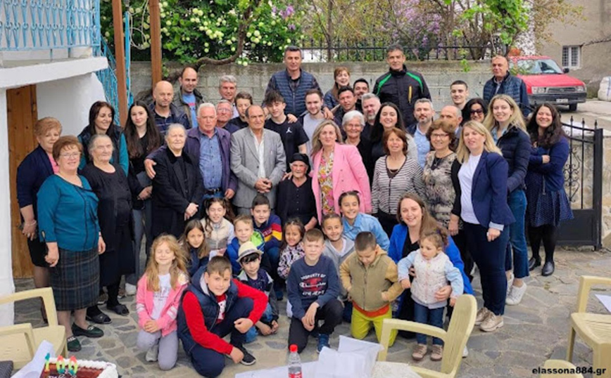 Η γιαγιά Άννα από τα Καλύβια Ελασσόνας