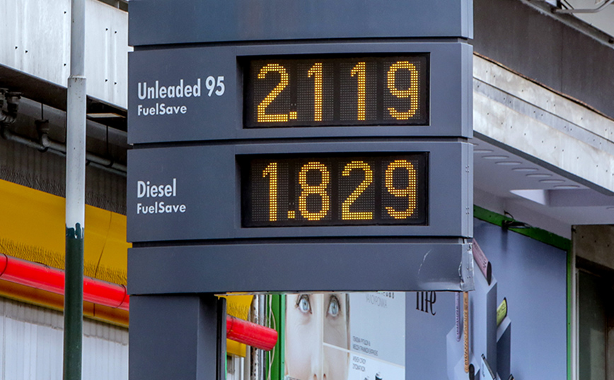 Στα ύψη οι τιμές της βενζίνης &#8211; Σε κάθε 20 ευρώ τα 10,60 ευρώ είναι φόροι