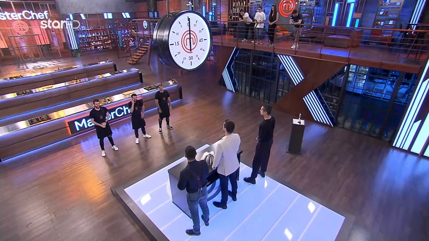 MasterChef: Το ωμό ψάρι στοίχισε την παραμονή σε έναν διαγωνιζόμενο