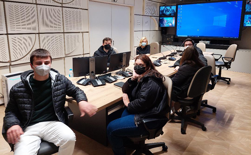 Μαθητές του ΓΕΛ Επισκοπής Κρήτης δημιούργησαν καινοτόμα πλατφόρμα που συγκρίνει τιμές προϊόντων και με ένα κλικ παραδίδει στην πόρτα του καταναλωτή τα φθηνότερα Μαθητές του ΓΕΛ Επισκοπής Κρήτης δημιούργησαν καινοτόμα πλατφόρμα που συγκρίνει τιμές προϊόντων και με ένα κλικ παραδίδει στην πόρτα του καταναλωτή τα φθηνότερα