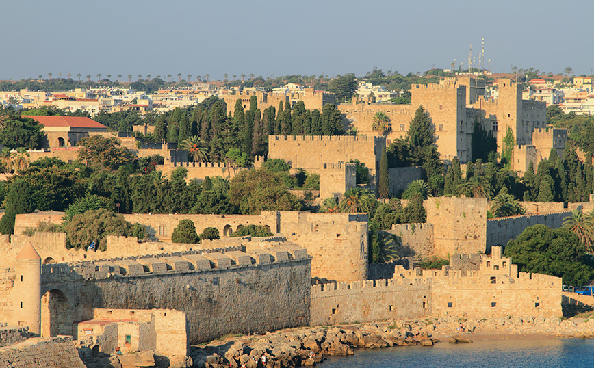 Πανοραμική άποψη της Παλιάς Πόλης της Ρόδου Πανοραμική άποψη της Παλιάς Πόλης της Ρόδου