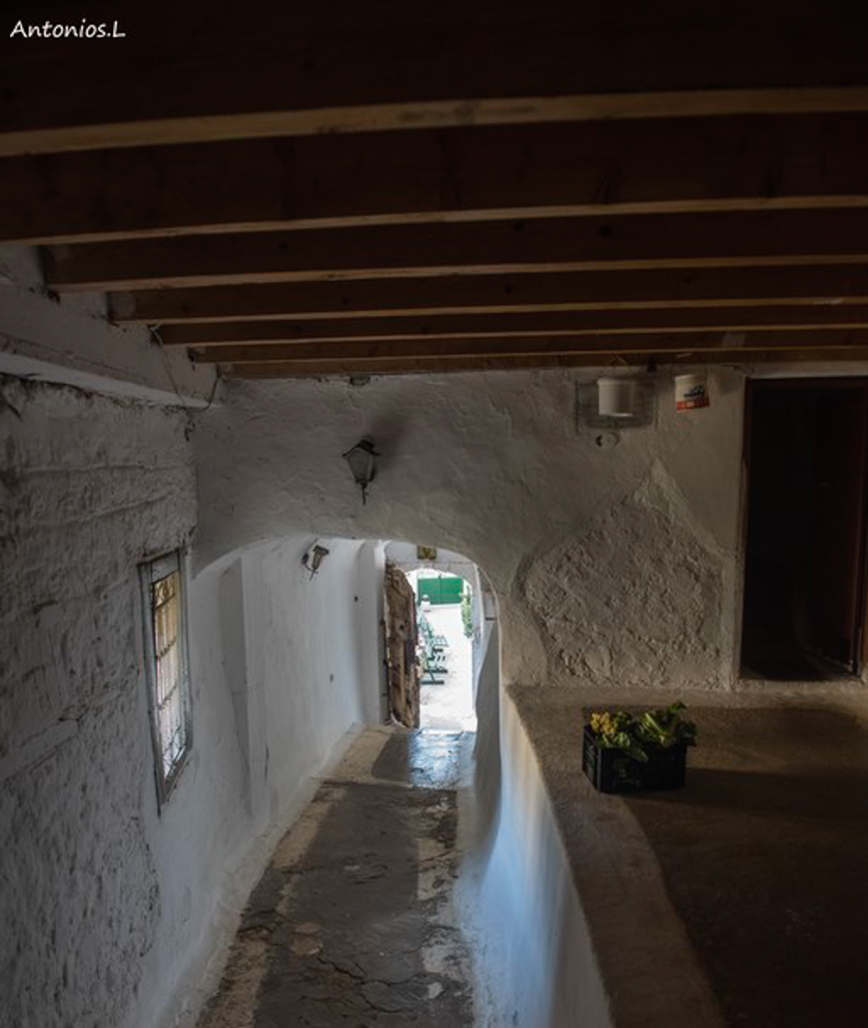 Εσωτερικό άποψη από τη μονή Προδρόμου στην Αρκαδία Εσωτερικό άποψη από τη μονή Προδρόμου στην Αρκαδία