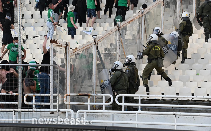 Νέο βίντεο από τα επεισόδια στο ΟΑΚΑ πριν την έναρξη του τελικού Κυπέλλου Ελλάδας