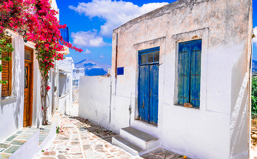 Λεύκες, Πάρος Λεύκες, Πάρος