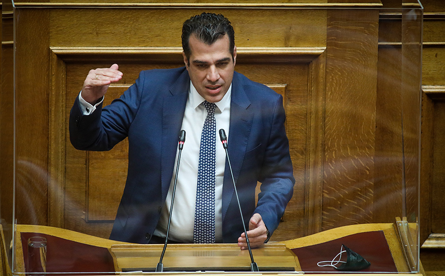 Πλεύρης: Με αυστηρά μέτρα η επιστροφή των ανεμβολίαστων υγειονομικών