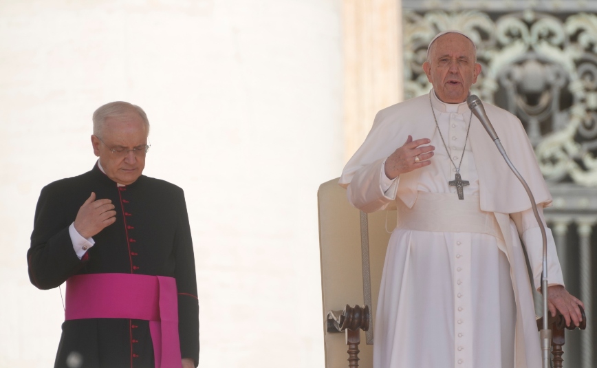 Πάπας Φραγκίσκος: Συναντήθηκε με τις συζύγους μελών του τάγματος Αζόφ &#8211; Του ζήτησαν να βοηθήσει να σωθούν οι άνδρες τους
