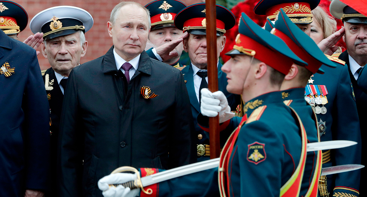 Πούτιν από την Κόκκινη Πλατεία: Η Δύση ετοιμαζόταν να εισβάλει στη γη μας &#8211; Παρέλαση &#8211; επίδειξη δύναμης από τη Μόσχα