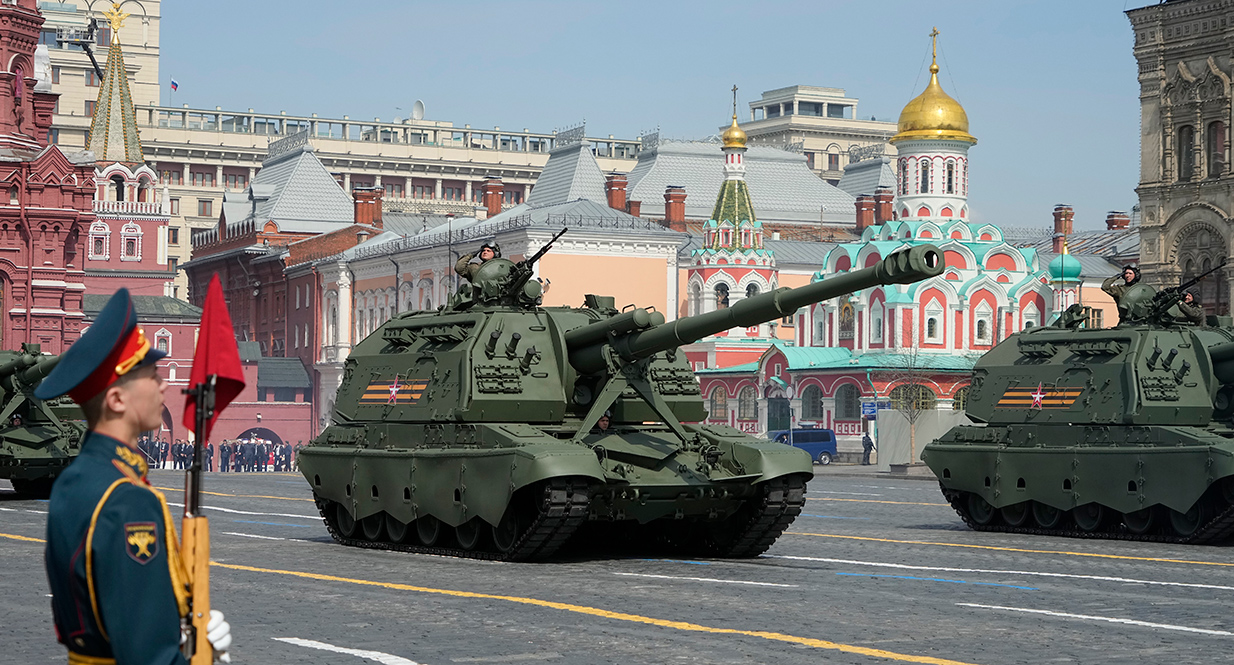 Πόλεμος στην Ουκρανία: Επίδειξη ισχύος από τον Πούτιν με τη σημερινή παρέλαση στην Κόκκινη Πλατεία &#8211; Δείτε live