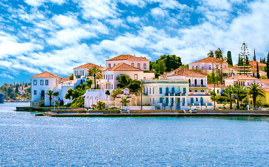 Άποψη των Σπετσών Άποψη των Σπετσών