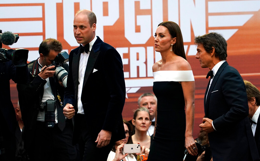 Ο πρίγκιπας Ουίλιαμ και η Κέιτ Μίντλετον στην πρεμιέρα του Top Gun Ο πρίγκιπας Ουίλιαμ και η Κέιτ Μίντλετον στην πρεμιέρα του Top Gun