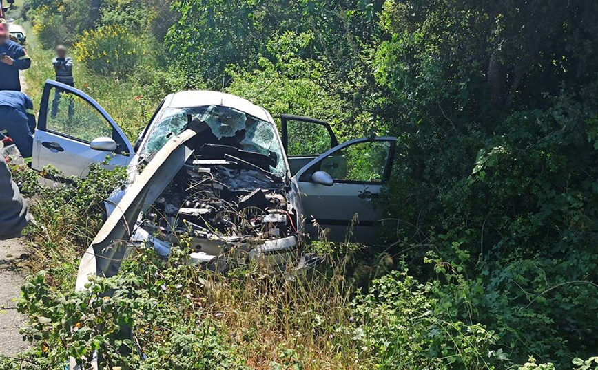 Σοκαριστικό τροχαίο δυστύχημα κοντά στο Σπάρτο Αμφιλοχίας Σοκαριστικό τροχαίο δυστύχημα κοντά στο Σπάρτο Αμφιλοχίας