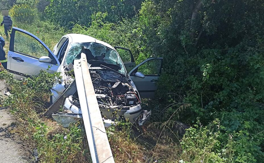 Σοκαριστικό τροχαίο δυστύχημα κοντά στο Σπάρτο Αμφιλοχίας Σοκαριστικό τροχαίο δυστύχημα κοντά στο Σπάρτο Αμφιλοχίας