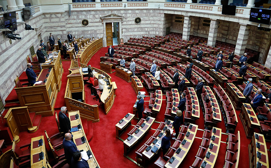 Βουλή: Υπερψηφίστηκε το νομοσχέδιο για τα ΑΕΙ &#8211; Απείχε ο ΣΥΡΙΖΑ από την ψηφοφορία