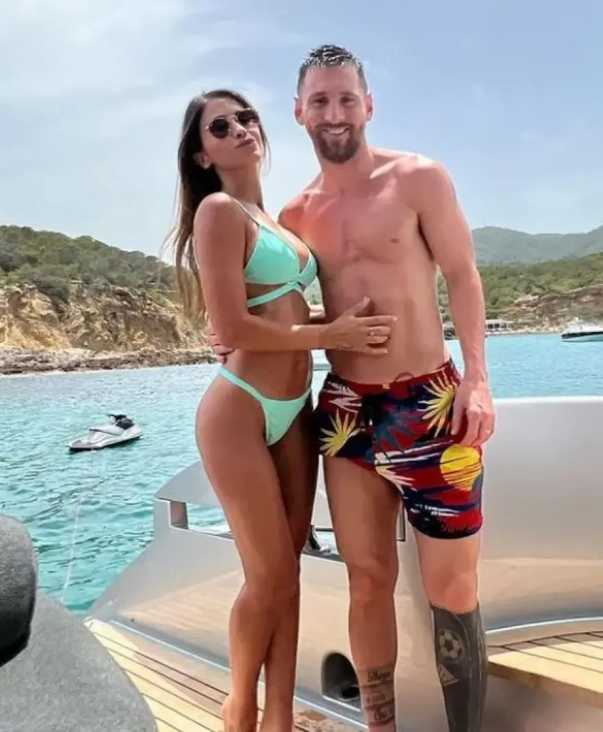 Ο Λιονέλ Μέσι με τη σύζυγό του Ο Λιονέλ Μέσι με τη σύζυγό του