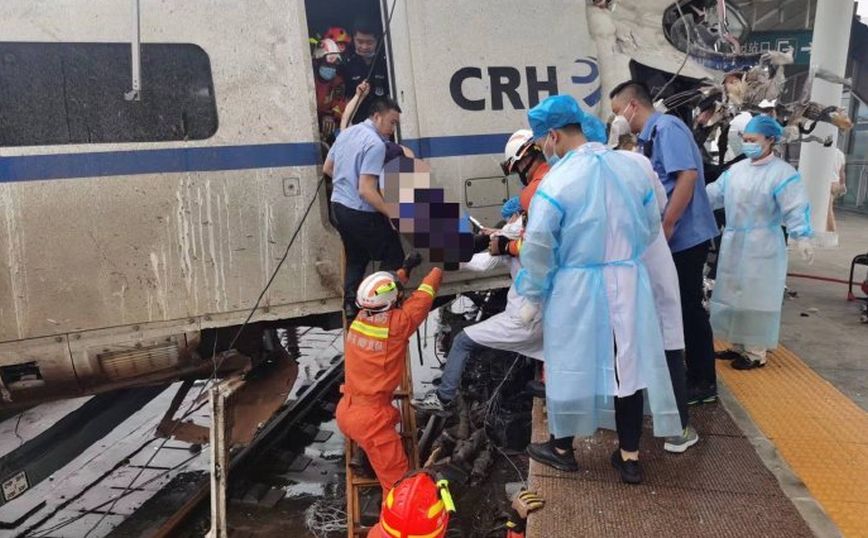 Κίνα: Εκτροχιάστηκε τρένο υψηλής ταχύτητας – Νεκρός ο οδηγός