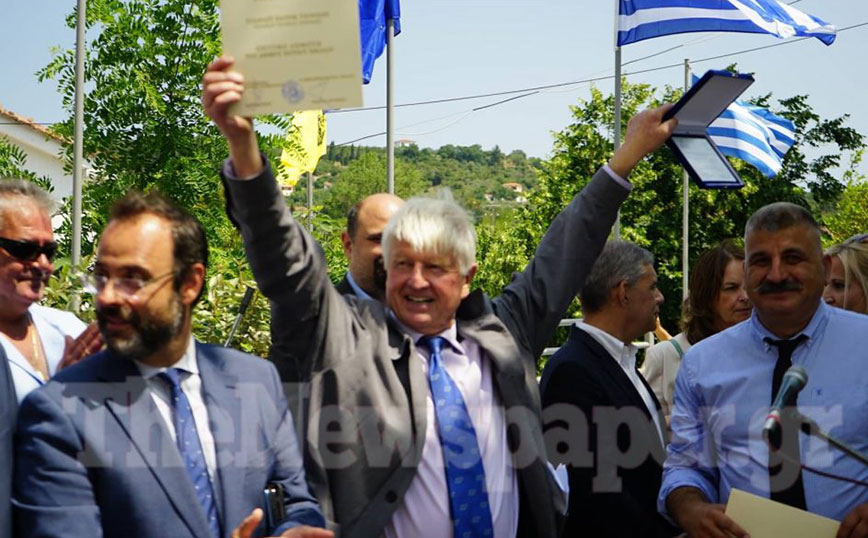 Επίτιμος δημότης Πηλίου ο πατέρας του Μπόρις Τζόνσον – Το μήνυμα που έστειλε στα ελληνικά