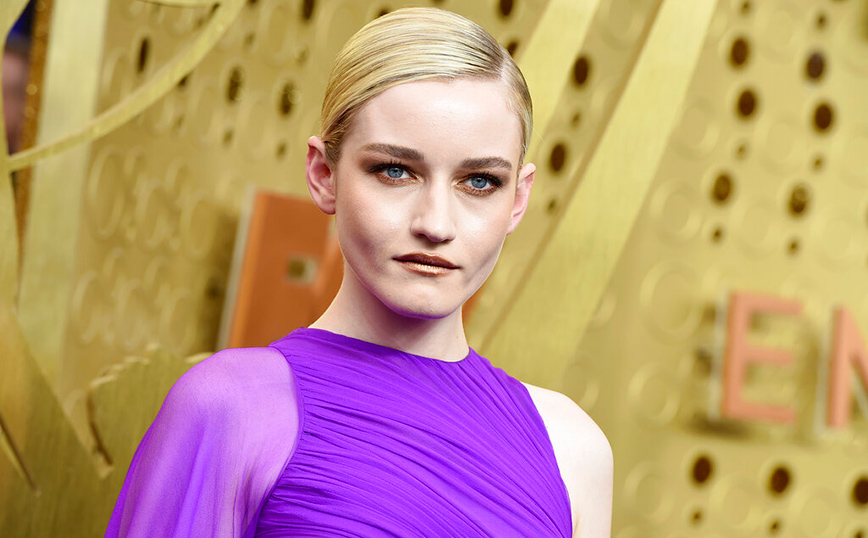 Τζούλια Γκάρνερ Τζούλια Γκάρνερ