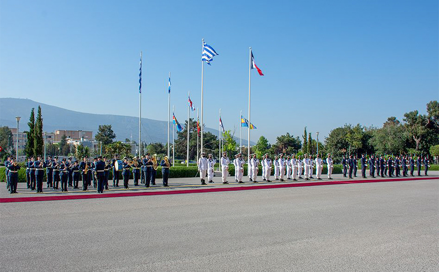 Πρόσκληση για κατάταξη στην Πολεμική Αεροπορία με τη 2022 Δ΄ΕΣΣΟ