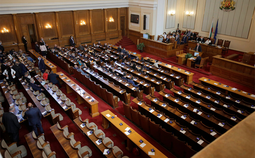 Βουλγαρία: Έπεσε η κυβέρνηση του Κίριλ Πέτκοφ – Δεν έλαβε ψήφο εμπιστοσύνης