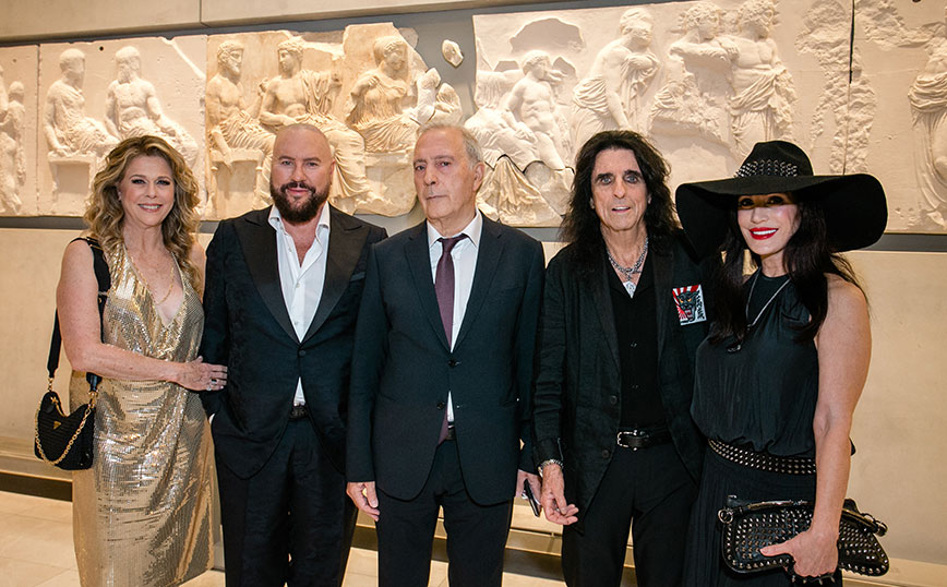 Επίσκεψη του Desmond Child και καλλιτεχνών στο Μουσείο της Ακρόπολης Επίσκεψη του Desmond Child και καλλιτεχνών στο Μουσείο της Ακρόπολης