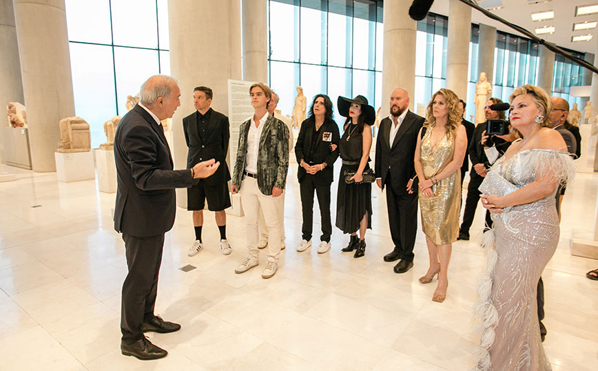 Επίσκεψη του Desmond Child και καλλιτεχνών στο Μουσείο της Ακρόπολης Επίσκεψη του Desmond Child και καλλιτεχνών στο Μουσείο της Ακρόπολης