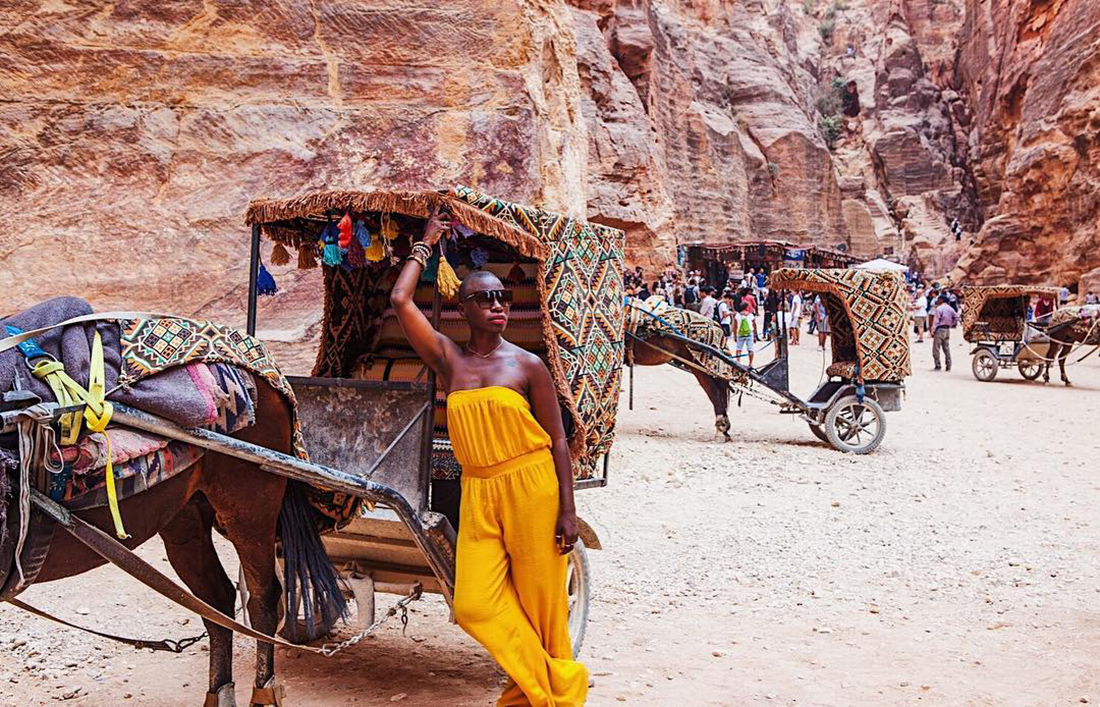 Jessica Nabongo, η influencer που έχει βρεθεί σε όλες τις χώρες του κόσμου Jessica Nabongo, η influencer που έχει βρεθεί σε όλες τις χώρες του κόσμου