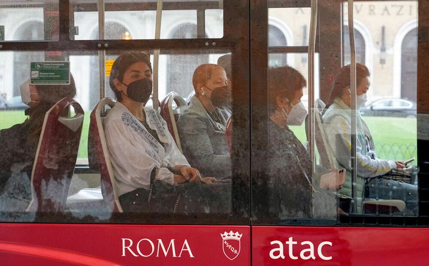 Ιταλία: Πιθανή η παράταση της μάσκας μέχρι τον Σεπτέμβριο &#8211; Πού θα πρέπει να τη φοράνε