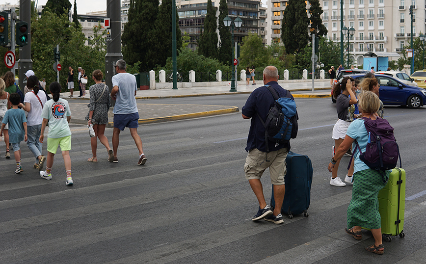 Εμβόλιο κορονοϊού &#8211; Μαγιορκίνης: Οι άνω των 30 δεν υπάρχει λόγος να κάνουν την επιπλέον δόση