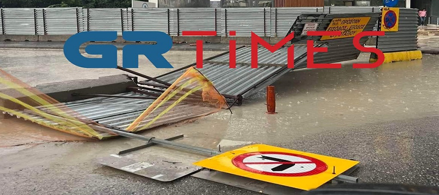 Λαμαρίνα αποκολλήθηκε από τους ανέμους και χτύπησε άντρα στο κεφάλι