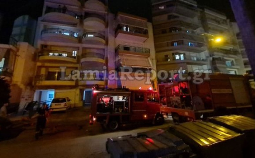 Λαμία: Διαμέρισμα άρπαξε φωτιά από ένα μαγειρικό σκεύος – Όλη η περιοχή γέμισε καπνούς