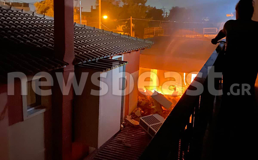 Έκρηξη σε βιοτεχνία ξυλείας στο Μενίδι Έκρηξη σε βιοτεχνία ξυλείας στο Μενίδι