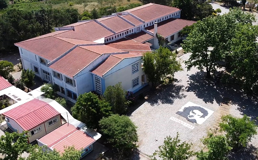 Στην Ξάνθη το μεγαλύτερο πορτραίτο του Μίκη Θεοδωράκη Στην Ξάνθη το μεγαλύτερο πορτραίτο του Μίκη Θεοδωράκη