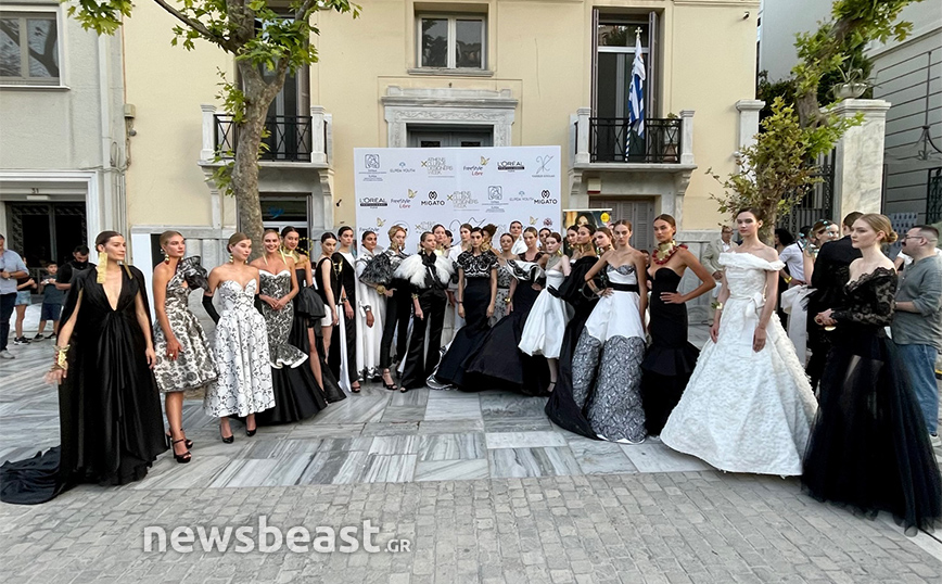 Επίδειξη μόδας Βασίλη Ζούλια στην Δ. Αρεοπαγείτου Επίδειξη μόδας Βασίλη Ζούλια στην Δ. Αρεοπαγείτου