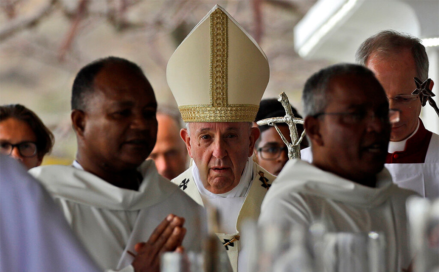 Πάπας Φραγκίσκος: Αναβάλει την περιοδεία στην Αφρική, λόγω προβλήματος στο γόνατο
