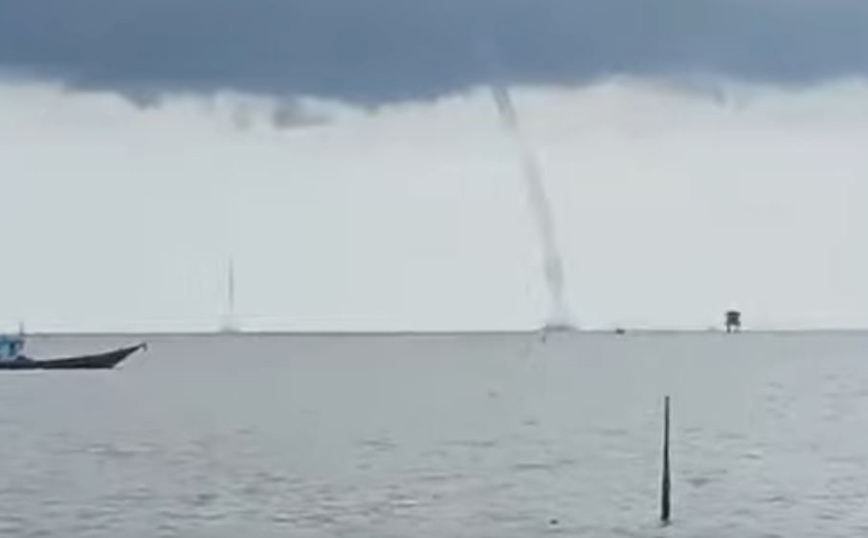 Η στιγμή που δε θες να βρίσκεσαι στη θάλασσα