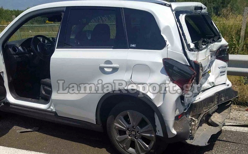 Τροχαίο στην εθνική οδό με τέσσερα οχήματα Τροχαίο στην εθνική οδό με τέσσερα οχήματα