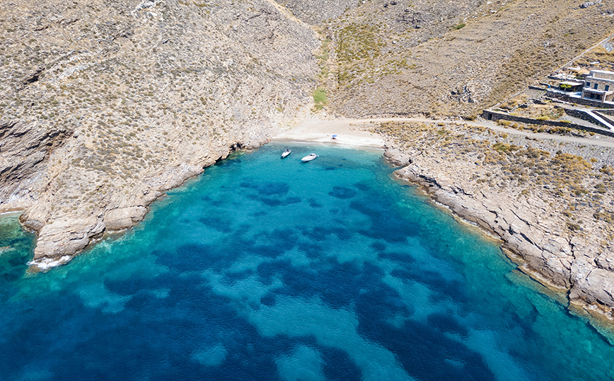 Παραλία στην Τζια Παραλία στην Τζια