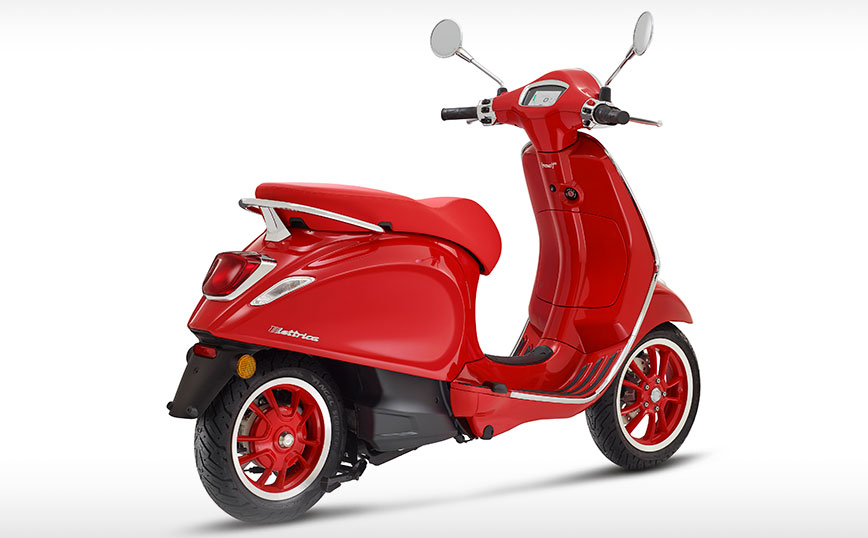 Το κόκκινο της (VESPA ELETTRICA) RED