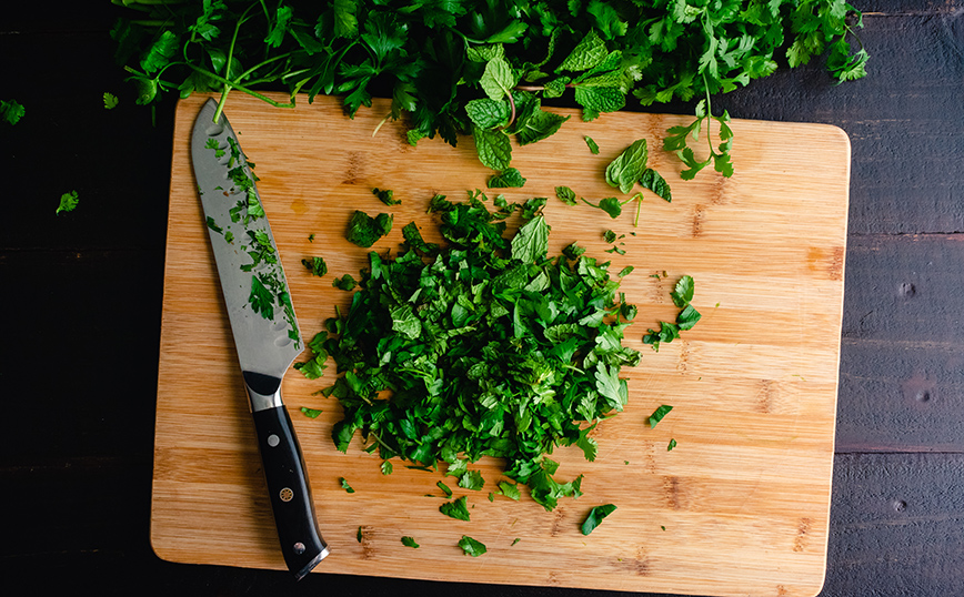 Κόψιμο βοτάνων Κόψιμο βοτάνων