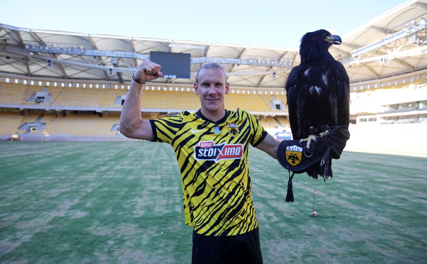 Στην ΟΠΑΠ Arena ο Βίντα μετά την υπογραφή με την ΑΕΚ