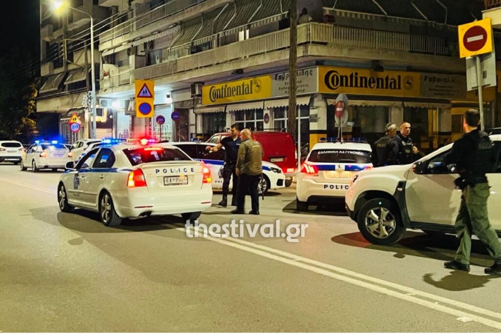 Θεσσαλονίκη: Ξέσπασε καβγάς σε εστιατόριο και έστειλαν στο νοσοκομείο πατέρα και γιο που πήγαν να τους χωρίσουν