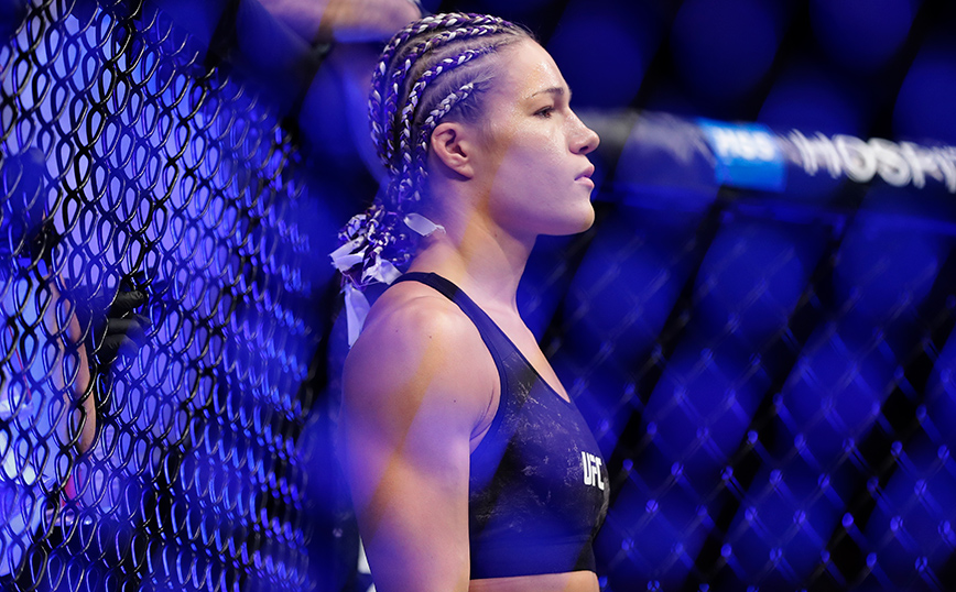 Η πρώην σταρ του UFC, Felice Herrig, πουλά τις βρώμικες κάλτσες της και φωτογραφίες των ποδιών της