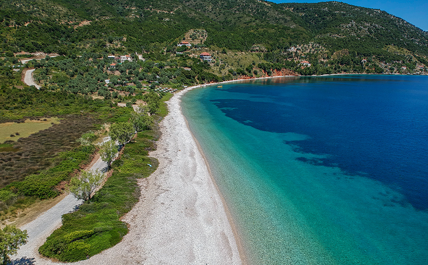 Έπεσε στη θάλασσα από ύψος τεσσάρων μέτρων και τραυματίστηκε σοβαρά 15χρονος στην Αλόννησο