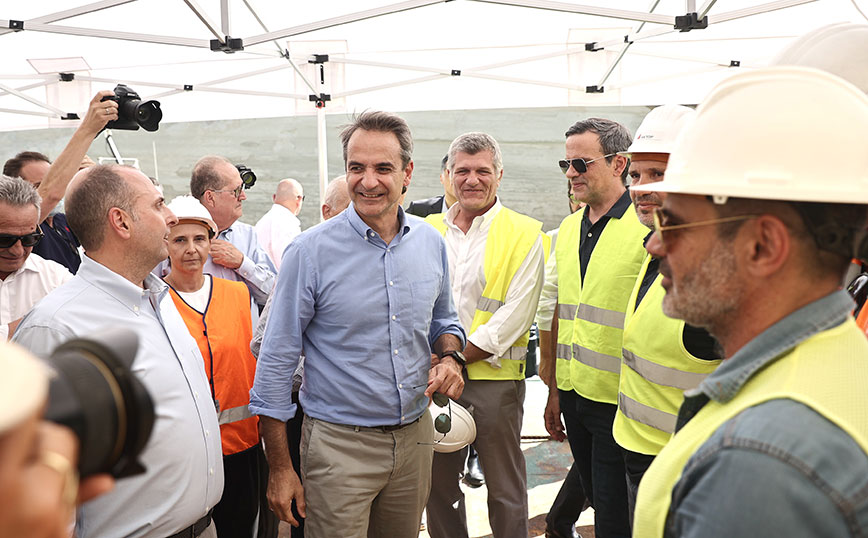 Επίσκεψη του Κυριάκου Μητσοτάκη στη διώρυγα της Κορίνθου