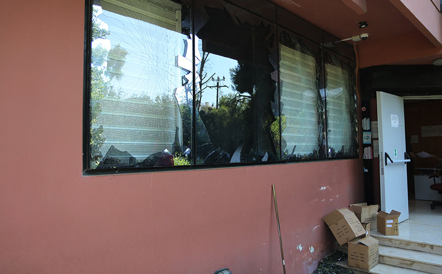 Η ομάδα «Έμπρακτα Αλληλέγγυοι Αναρχικοί» ανέλαβε την ευθύνη για την έκρηξη στη ΔΟΥ Αμαρουσίου